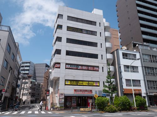 王子店外観